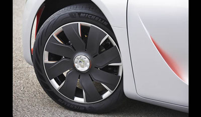 Renault EOLAB 1 Litre per 100 km (235 mpg) PHEV Concept 2015 6